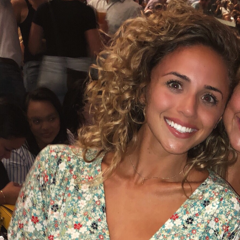 Meet your Posher, Nikki